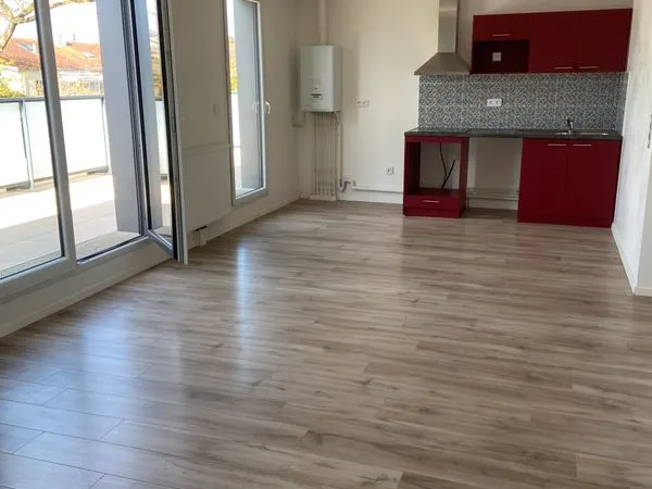 T4 saint-sebastien-sur-loire terrasse toit + pkg dble