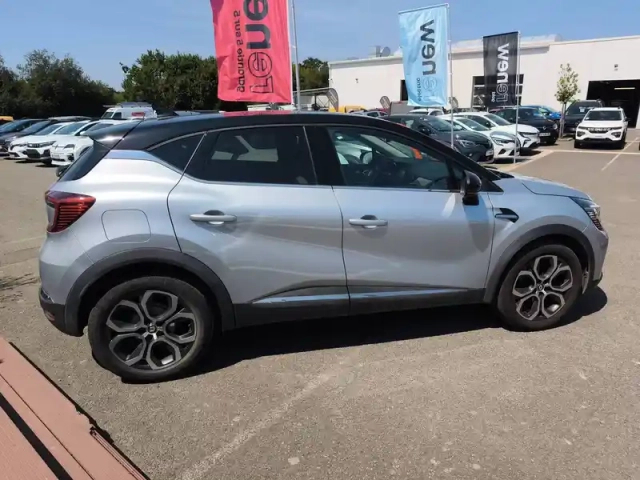 Renault Captur mild hybrid 160 edc — photo 6