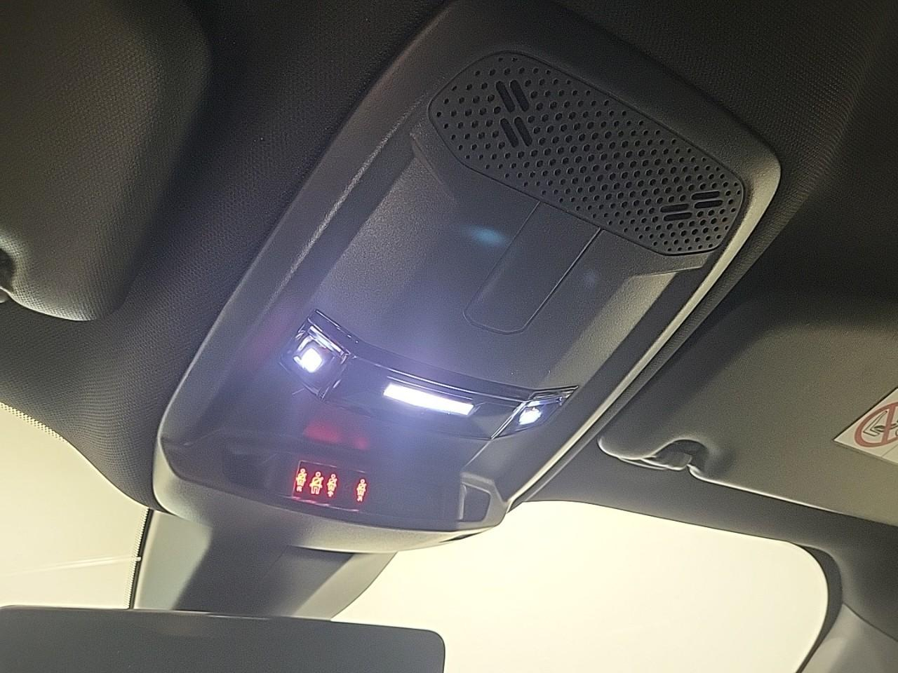 Peugeot 2008 puretech 130 s&s eat8 gt — photo 24