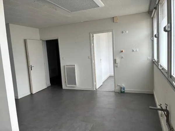 Bureaux 1 pièce 44 m²
