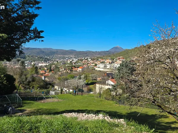 Terrain à bâtir 652 m² - clermont-ferrand - vue puy de dôme