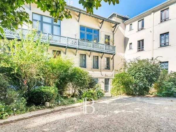 Appartement 5 pièces 61 m²