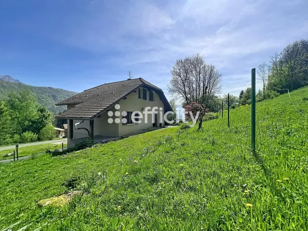 Maison 3 pièces 156 m²