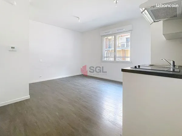 Studio 1 pièce 25 m²