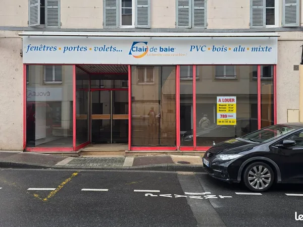 Magasin et bureaux