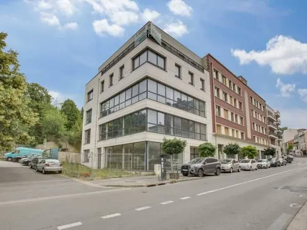 Bureaux 802 m²