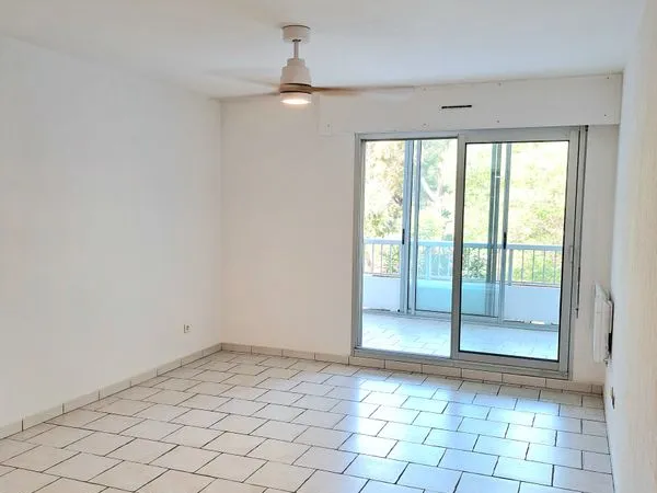 A louer Studio 25m²+10m² terrasse Pin Rolland