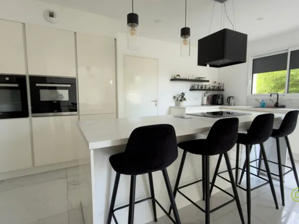 Maison 7 pièces 146 m²
