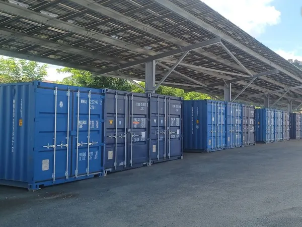 Box de stockage / garde-meuble