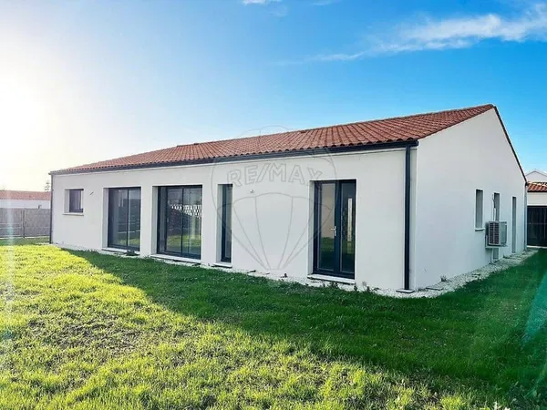 Maison de plain-pied 5 pièces 140 m²