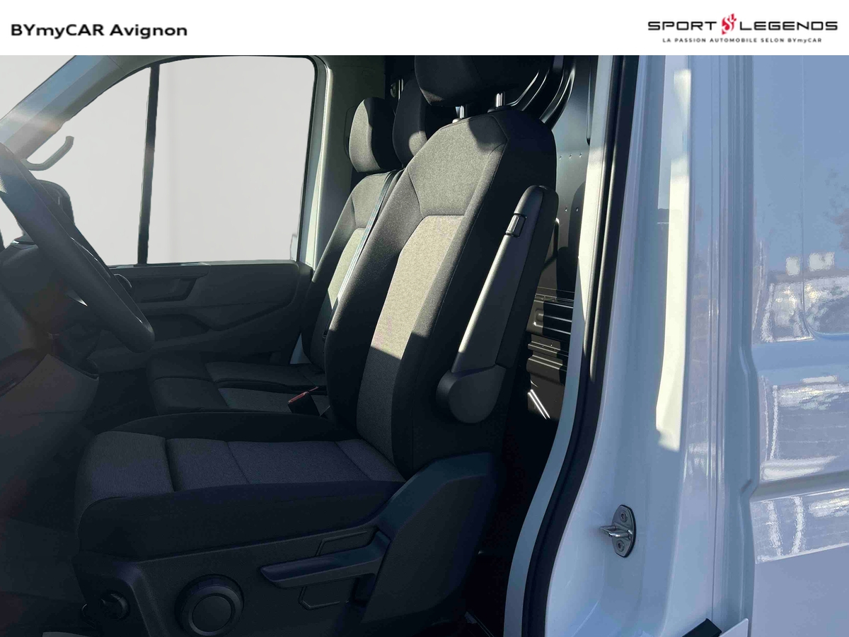 Volkswagen Utilitaires CRAFTER VAN 35 L3H3 2.0 TDI 140 CH — photo 17