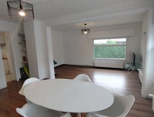Appartement - 2 pièces - 48 m2 - Rez-de-jardin