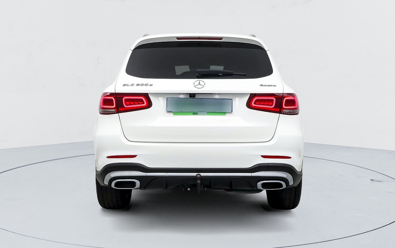 Mercedes GLC — photo 4