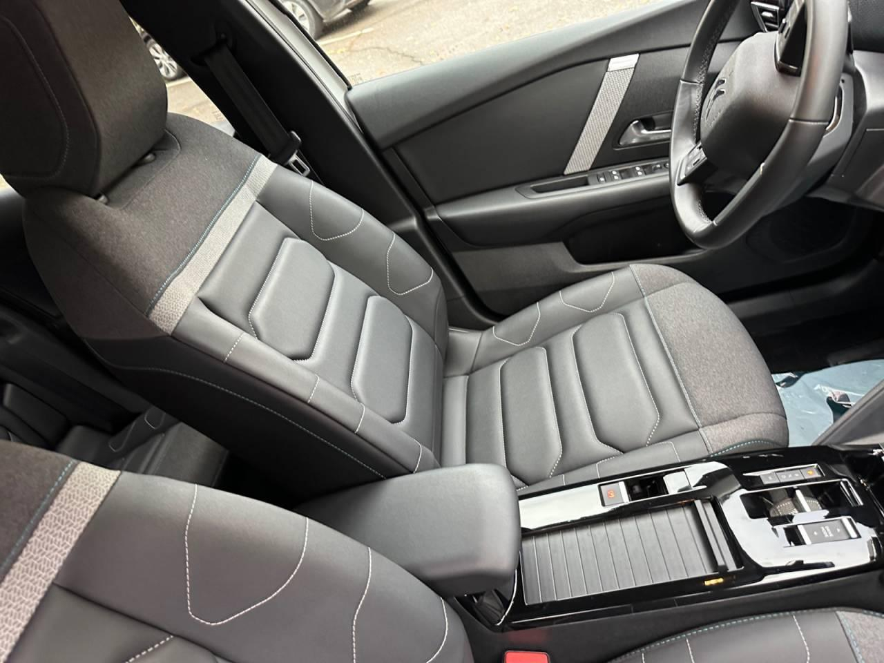 Citroën C4 puretech 130 eat8 max — photo 16