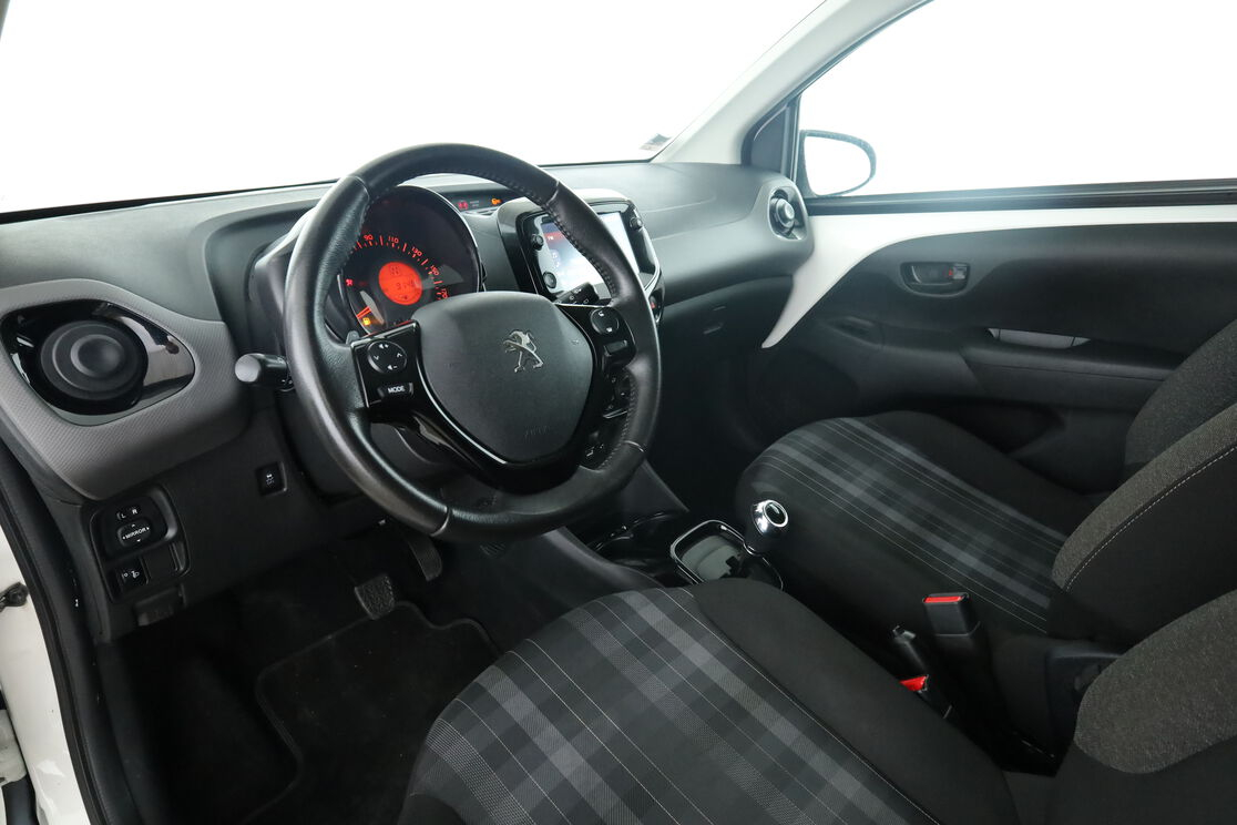 Peugeot 108 1.0 VTi Style ETG5 — photo 10