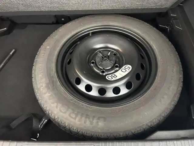Renault Captur e-tech 145 - 21 — photo 27