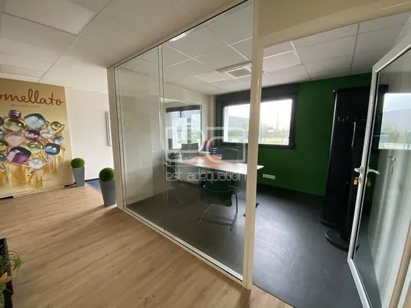 Bureaux 144 m²