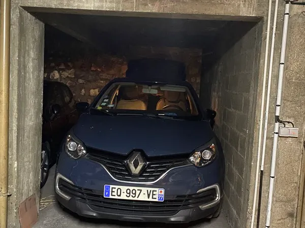 Parking à Paris11, 10 rue de Nice