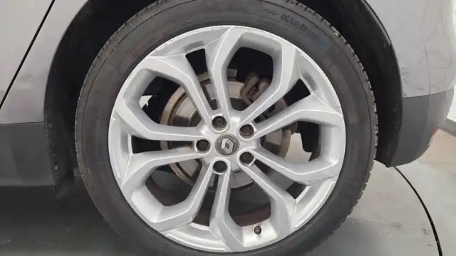Renault Scenic tce 115 fap — photo 14