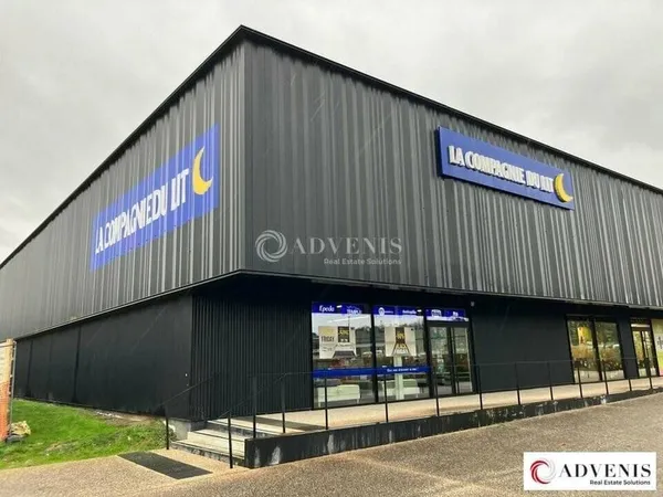 Local commercial 580 m²