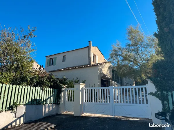 Maison 133 m² rénovée avec piscine - Terrain 850 m² - DPE A - Manosque