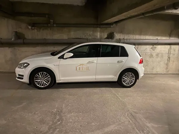 Parking 10 m²