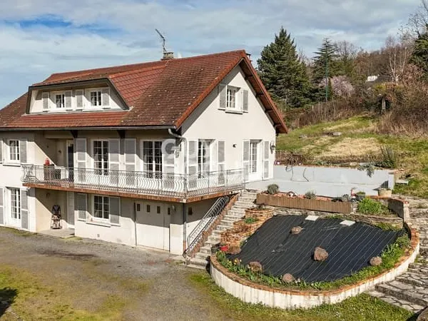 Nohanent - Maison T9 de 234 m2