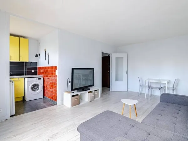 Studio 1 pièce 28 m²