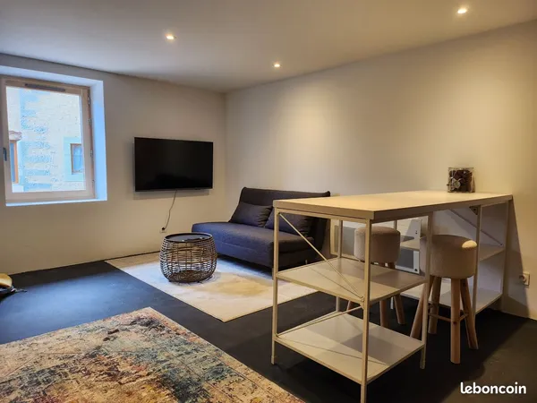 Studio 30 m² rénové - Thairy - Domaine privé sécurisé
