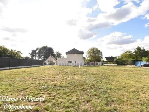 Terrain constructible 989 m²