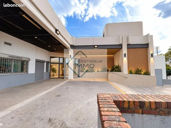 Local commercial 265 m²