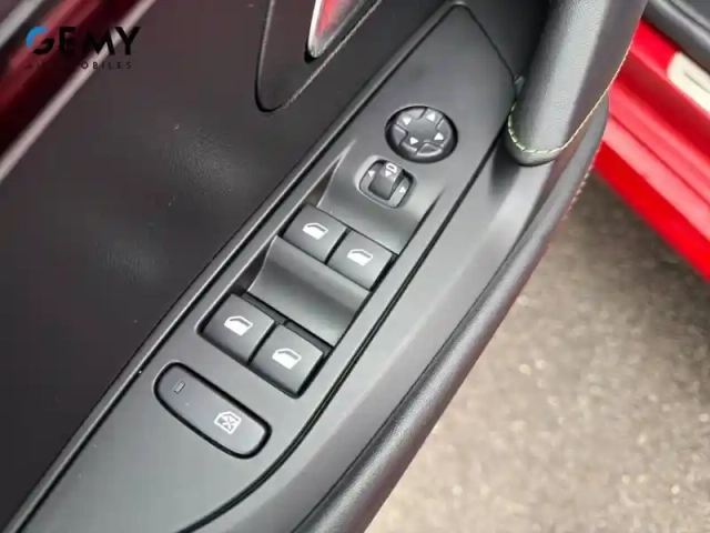 Peugeot 208 puretech 130 s&amp;s eat8 — photo 12