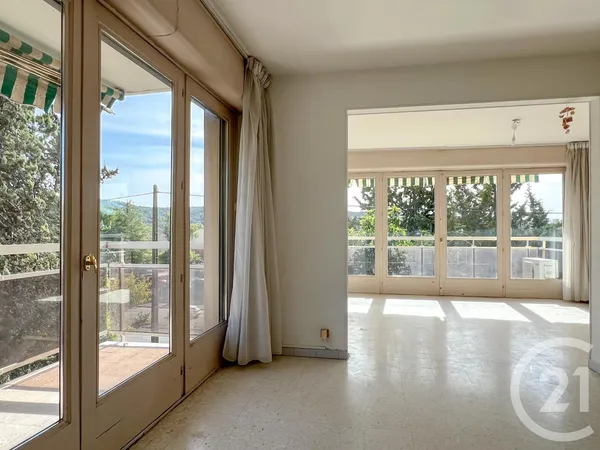 Appartement 4 pièces 87 m²