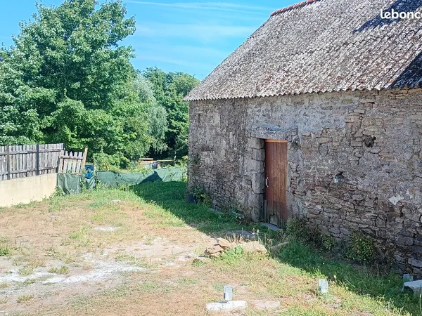 Maison en pierres à rénover