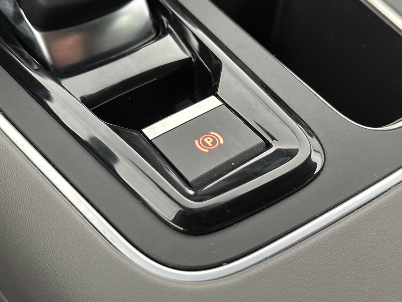 Citroën C5 Aircross hybride rechargeable 225 s&s e-eat8 shine — photo 32