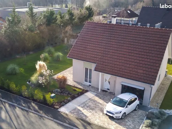 Maison familiale 3 chambres - Proche Suisse