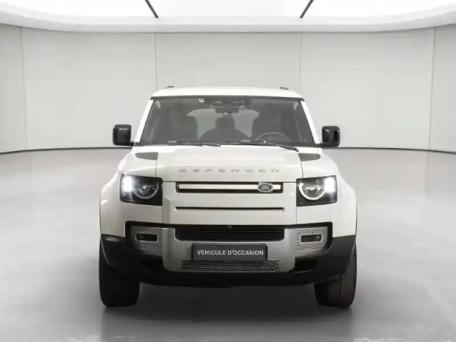 Land Rover Defender 110 2.0 d240 s — photo 9