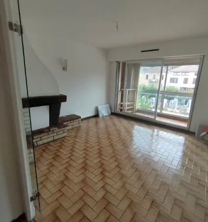 Grand T4 rénové avec 3 chambres 107m2