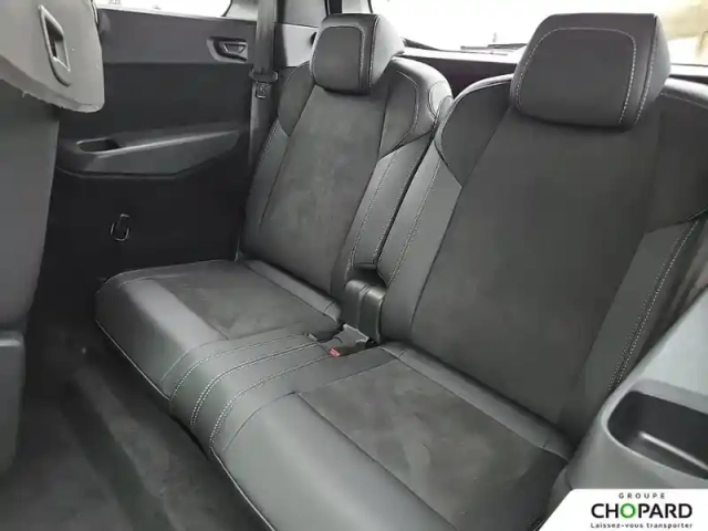 Peugeot 5008 hybrid 136 e-dcs6 — photo 19