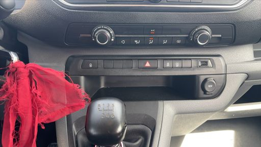 Citroen SpaceTourer 1.5 BlueHDi 100 - Feel – 2018 – 62977 km – Diesel – Boîte Manuelle — photo 35