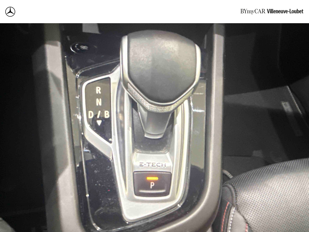 Renault Arkana E-Tech 145 - 21B — photo 19