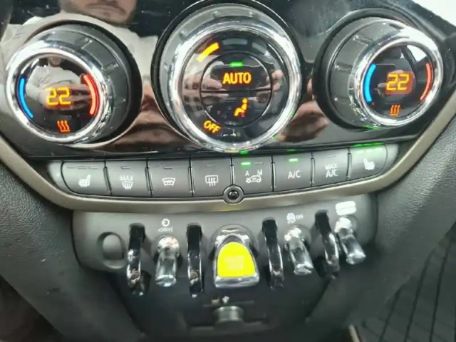 Mini Mini countryman 125 - 95 ch all4 bva6 — photo 130