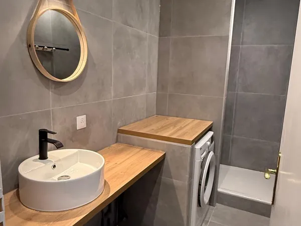 Loue chambre en colocation dans appartement - 85m²