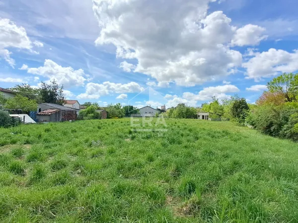 Terrain 2178 m²