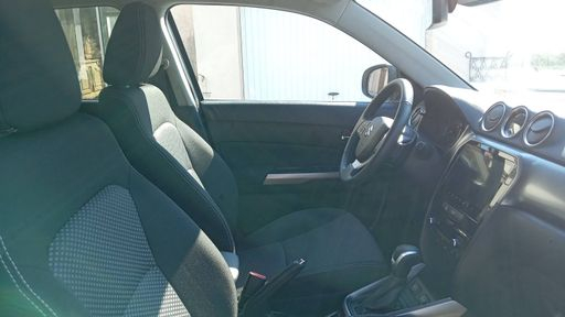 Suzuki Vitara 1.5 Dualjet 116 Hybrid Auto - Privilege – 2025 – 4650 km – Hybride essence – Boîte Automatique — photo 7
