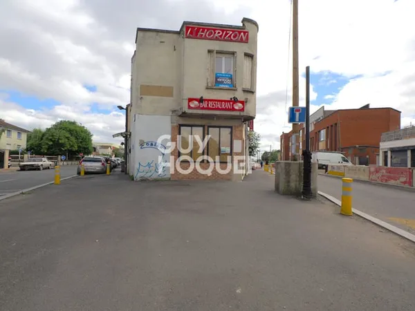 Hôtellerie et restauration Vente Romainville 1p 50m² 296800€
