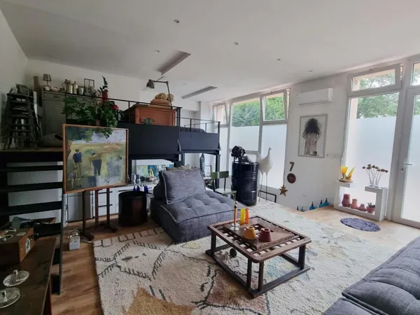 Vends loft - 80 m² - 3 pièces, 1 chambre - Courbevoie 92400