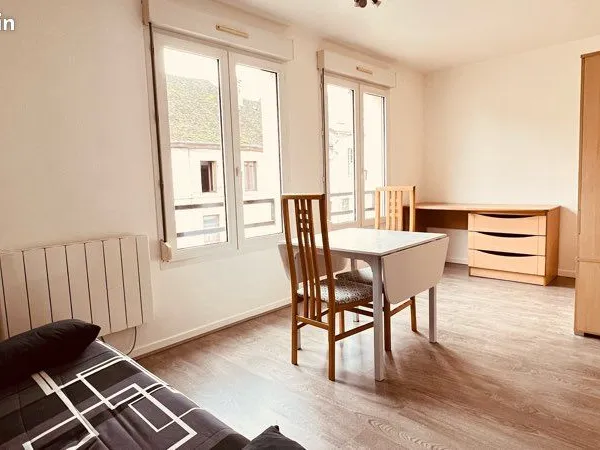 Studio meublé