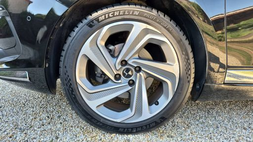 DS DS 5 1.6 THP 165 EAT6 - So Chic – 2016 – 61577 km – Essence – Boîte Automatique — photo 18