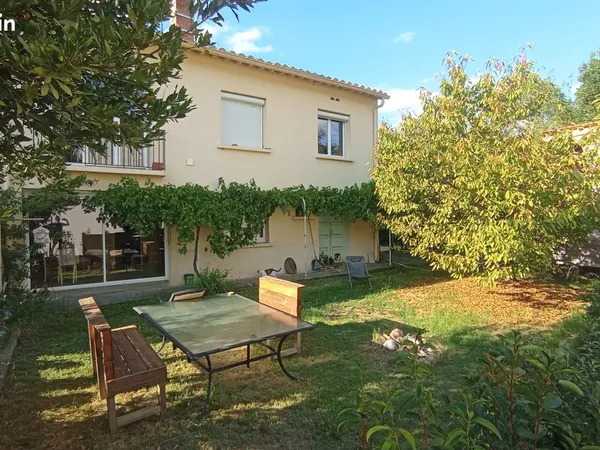 Maison 5 pièces 110 m² rénovée - 3 faces - jardin 300 m² - garage - PV solaire